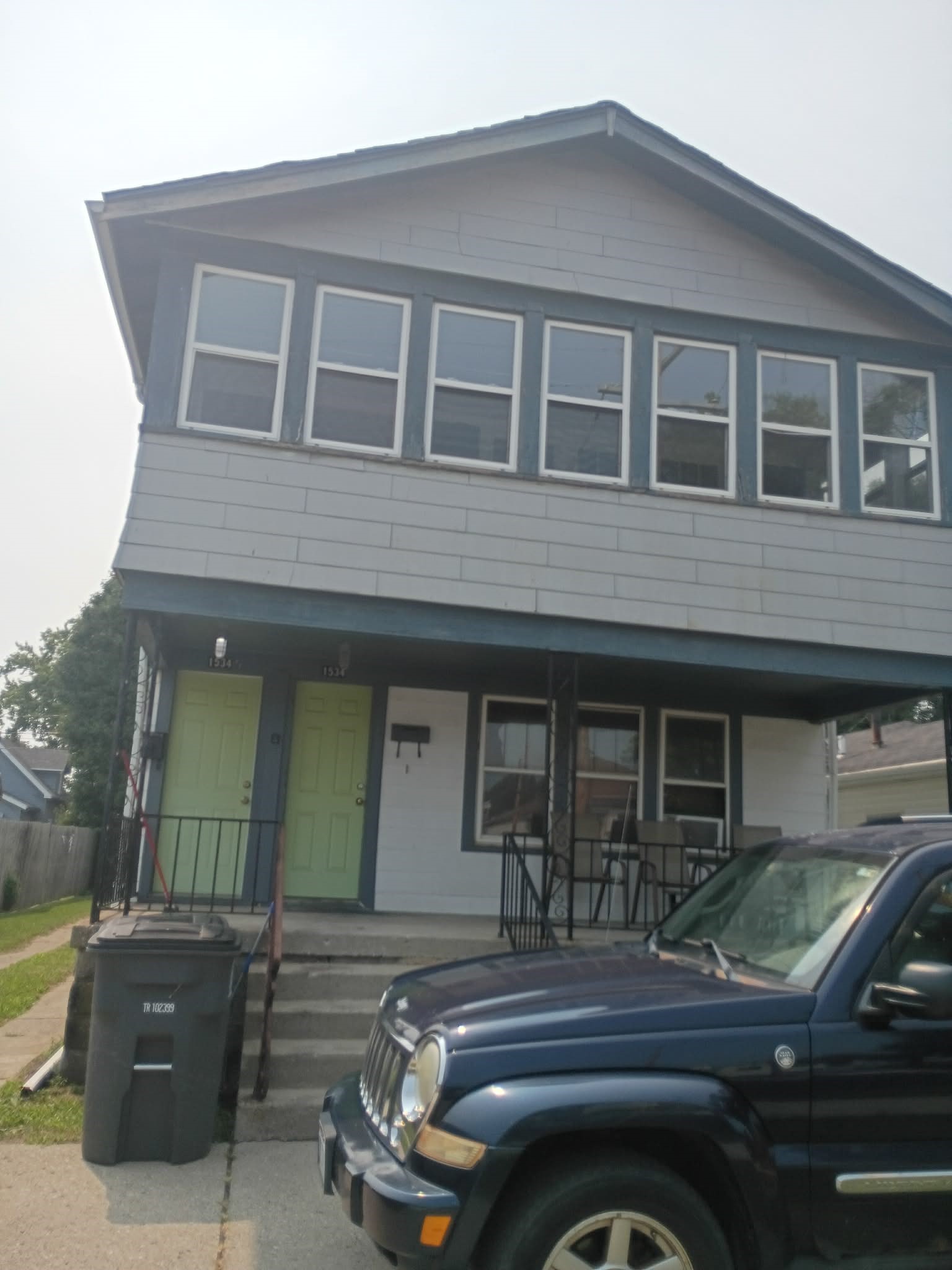 1534 East Broadway Street - Upp